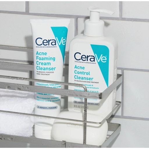 ژل شستشوی کنترل آکنه سراوی