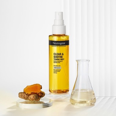 اسپری تونر زردچوبه نوتروژینا clear&soothe 2