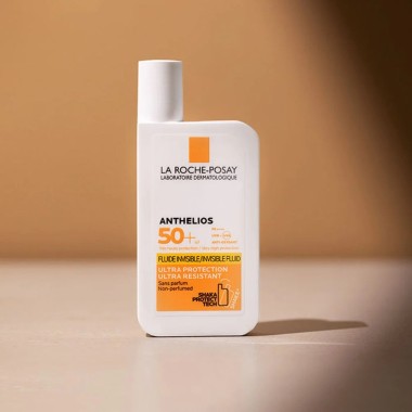 ضد آفتاب فلوئید لاروش پوزای بی رنگ - انواع پوست و پوست حساس 2